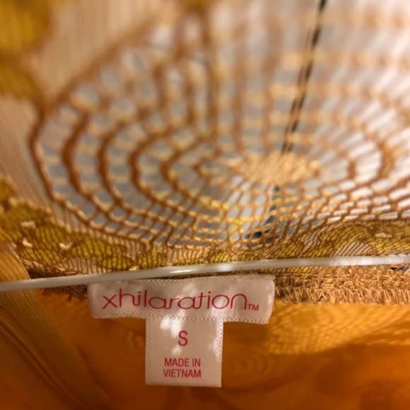 Bell Sleeve Mustard Lace Dress NWT - Picture 2 of 5